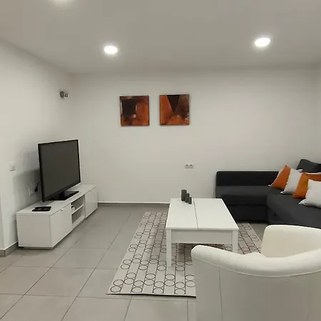 Lejlighed Cozy Detached With Pool *